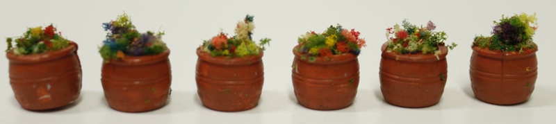 748DM HO Set 6 vasi ornamentali con fiori per stazioni piazze strade scala 1:87 748DM HO Set 6 vasi ornamentali con fiori per stazioni piazze strade scala 1:87