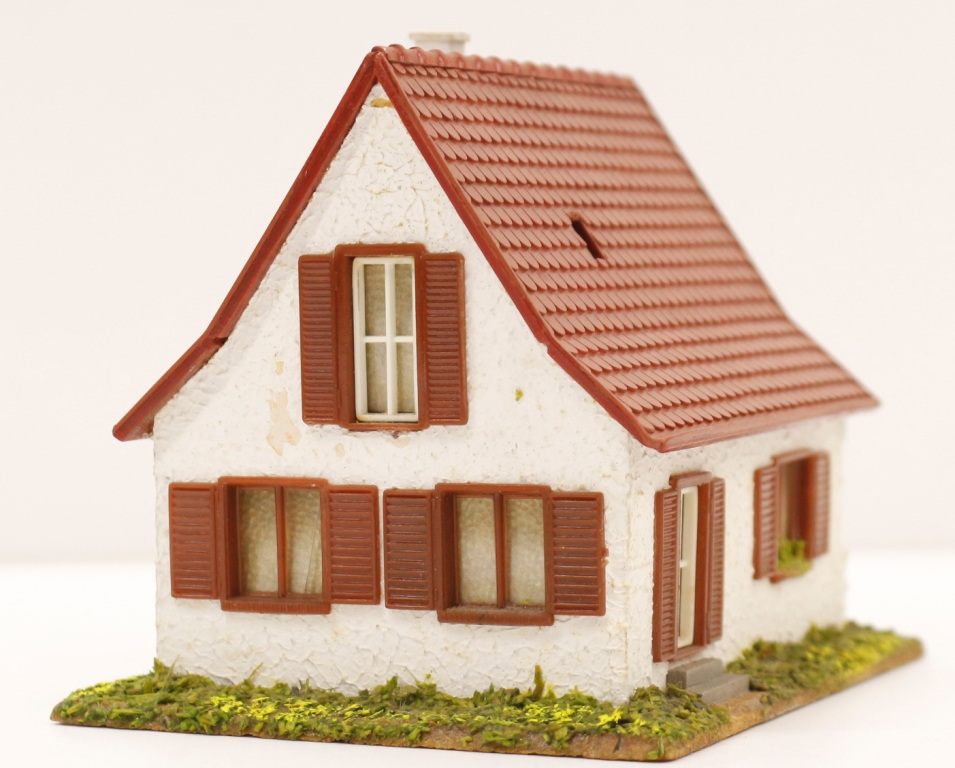 922DM HO Raro Fabbricato Faller tipico villetta montato colorato scala 1:87 922DM HO Raro Fabbricato Faller tipico villetta montato colorato scala 1:87